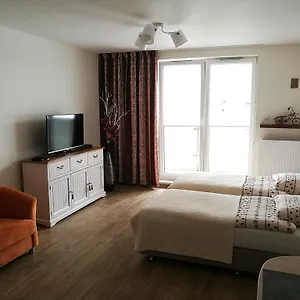 Manhattan Place Apartment Warsaw